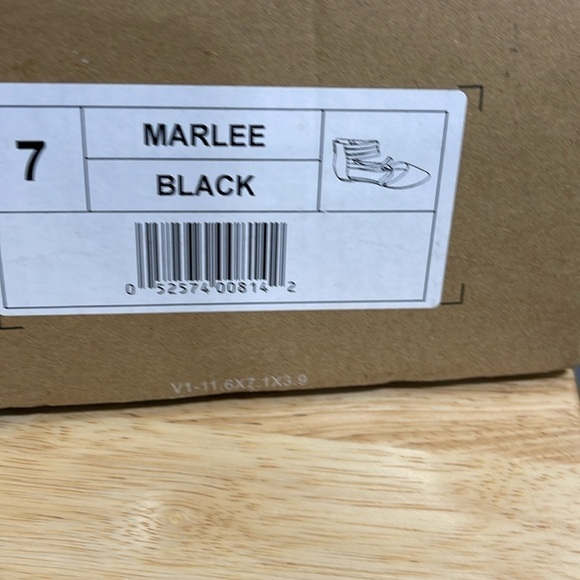 Journee NWB Marlee Black Size 7 - Picture 5 of 5